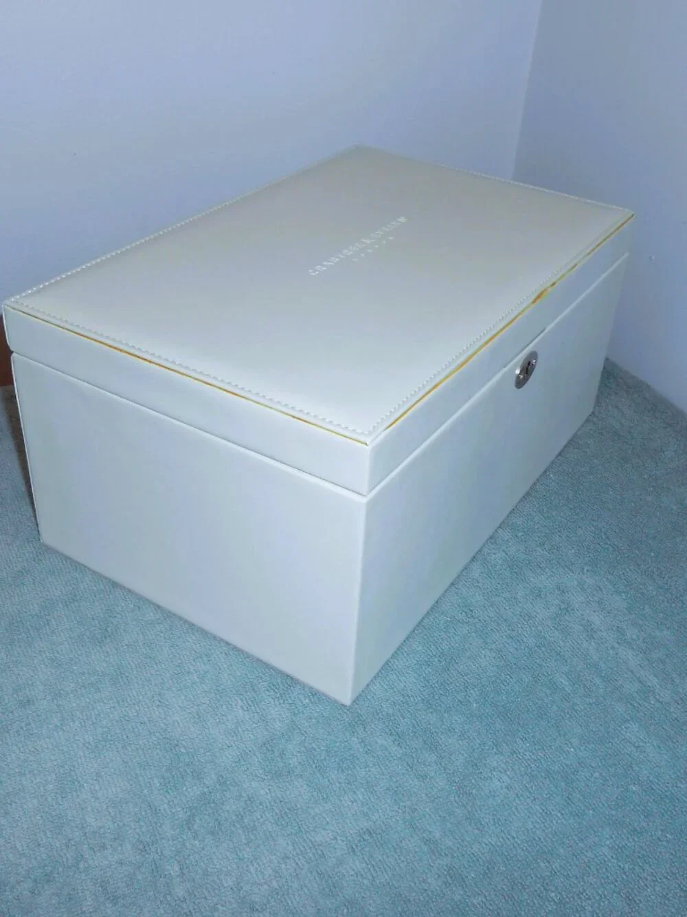 Crabtree & Evelyn jewelry organizer storage box